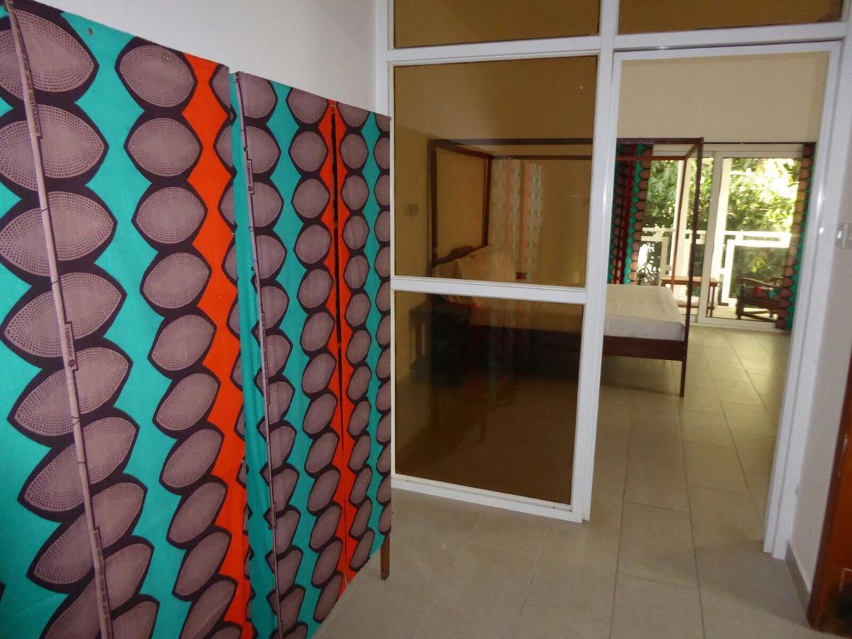Sarawally Guesthouse Ampaya المظهر الخارجي الصورة