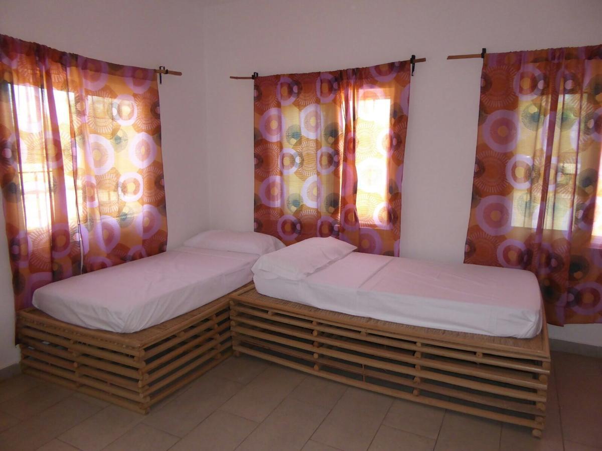 Sarawally Guesthouse Ampaya المظهر الخارجي الصورة