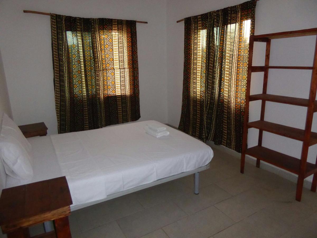 Sarawally Guesthouse Ampaya المظهر الخارجي الصورة