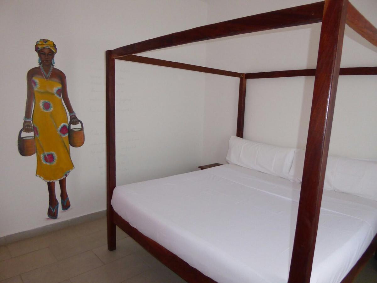 Sarawally Guesthouse Ampaya المظهر الخارجي الصورة