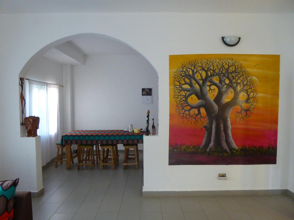 Sarawally Guesthouse Ampaya المظهر الخارجي الصورة