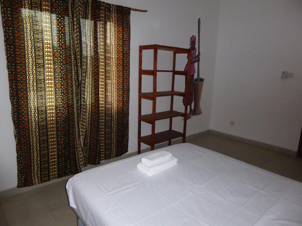 Sarawally Guesthouse Ampaya المظهر الخارجي الصورة